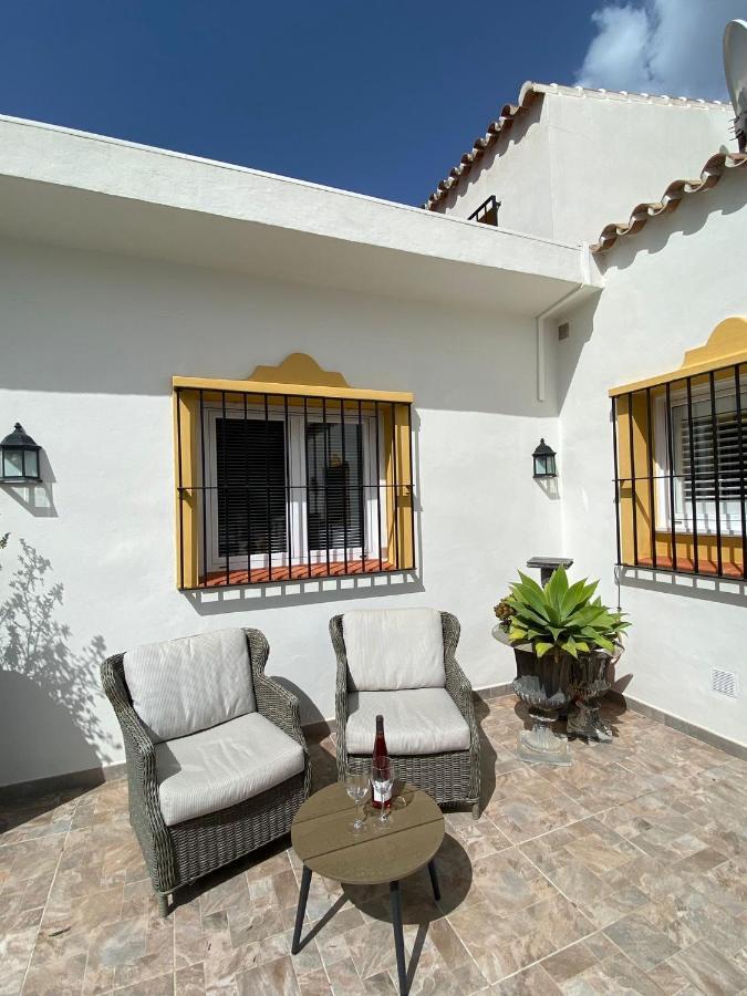 Casa Capricornio Bed & Breakfast Marbella Bagian luar foto