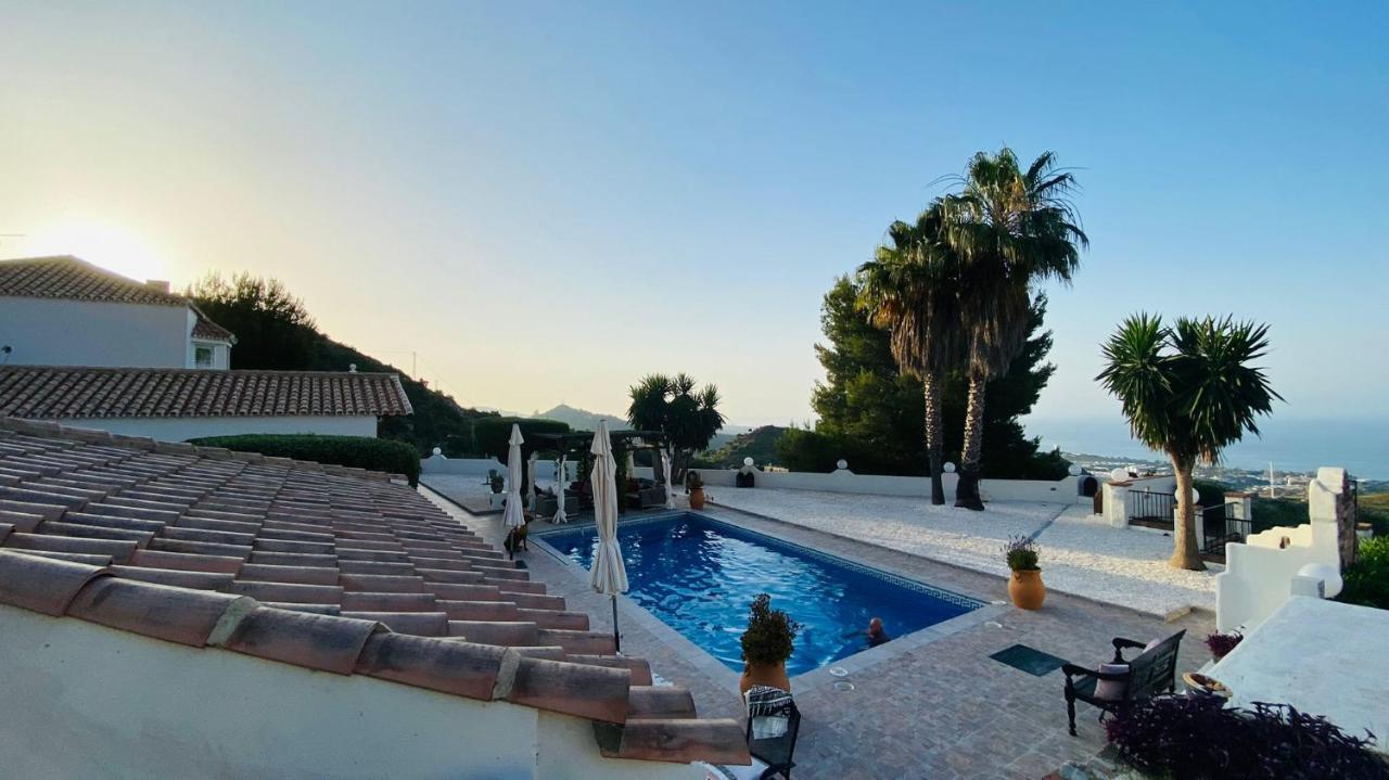 Casa Capricornio Bed & Breakfast Marbella Bagian luar foto