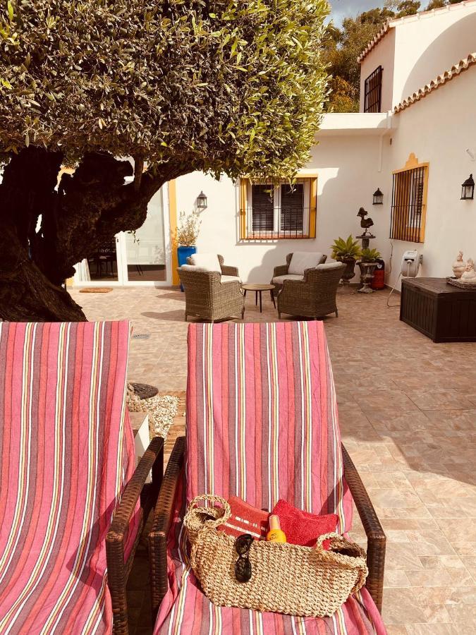 Casa Capricornio Bed & Breakfast Marbella Bagian luar foto